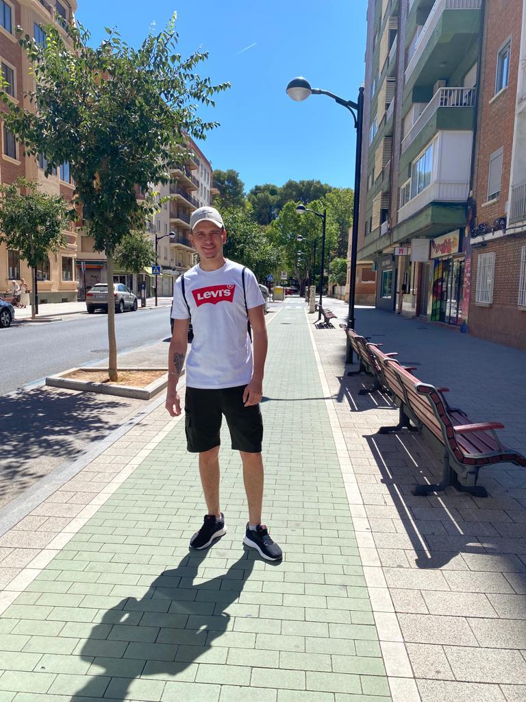 664144836: Chico busca chica en Albacete