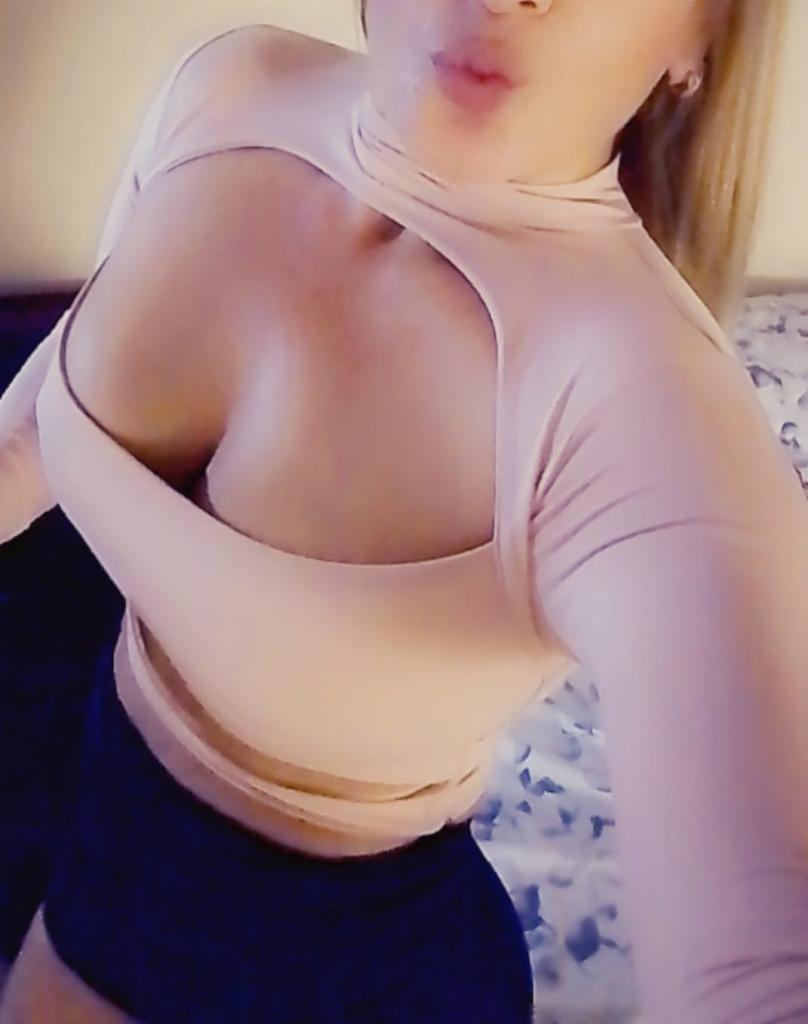 607378899: Chica busca chico en Jaén