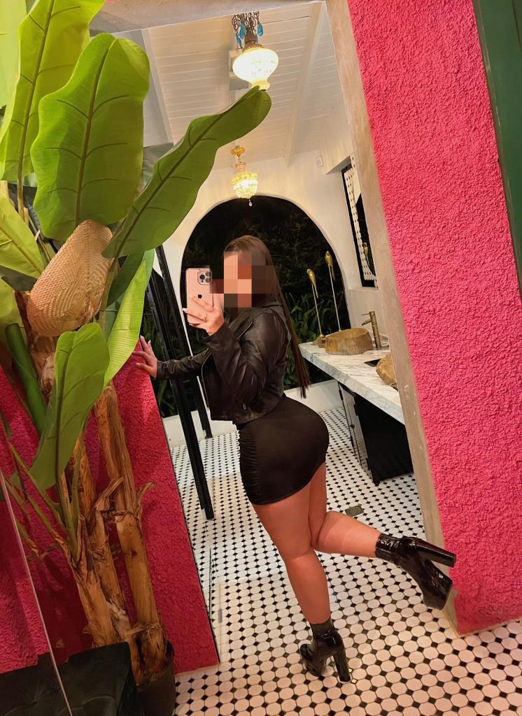 603512994: Chica busca chico en Barcelona