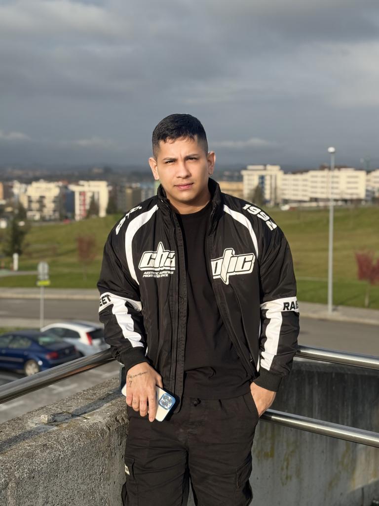 Chico busca chica en Murcia: 