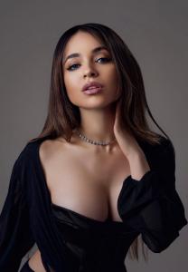 695129840: Chica busca chico en Madrid