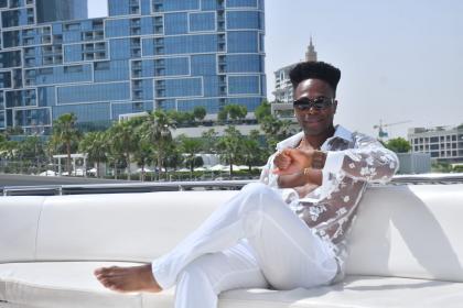 Chico busca chica en Valencia: 