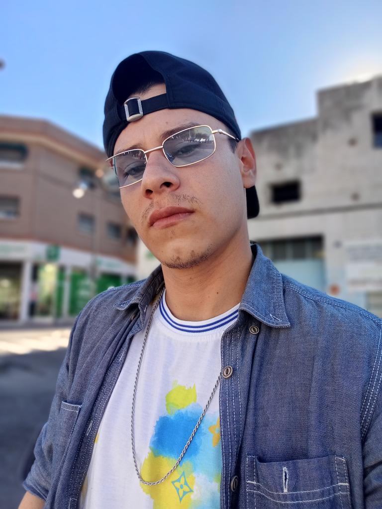 Chico busca chica en Madrid: 