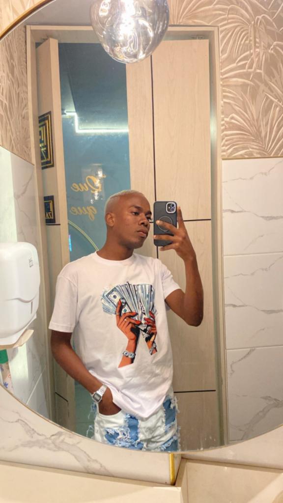 658769059: Chico busca chica en Málaga