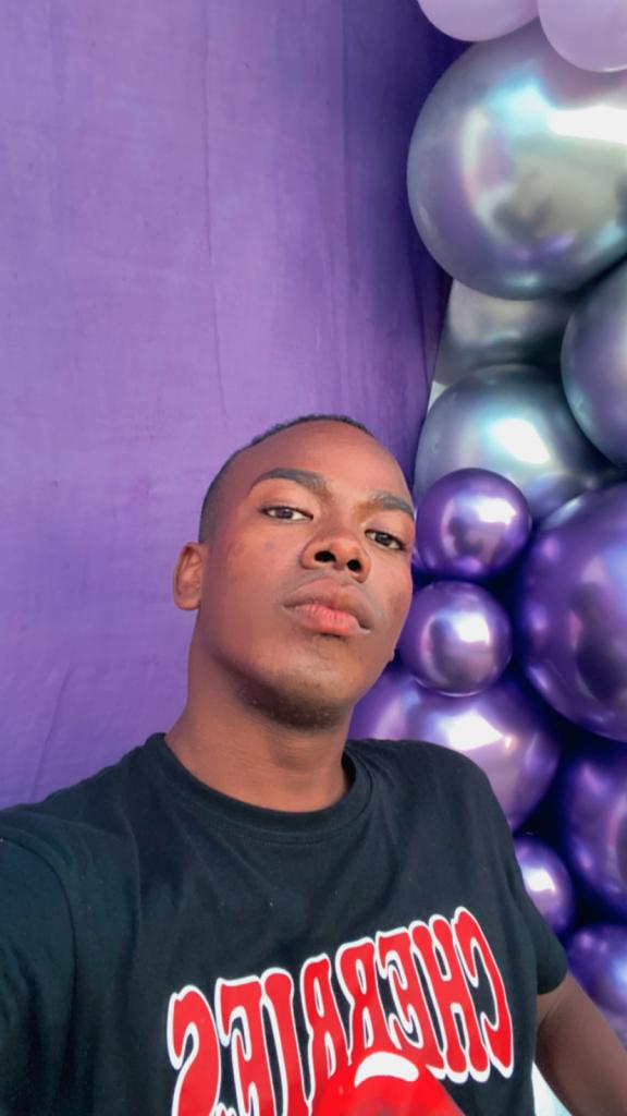 Chico busca chica en Málaga: 