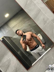 641054196: Chico busca chica en Valencia