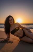 613677079: Chica busca chico en Pontevedra