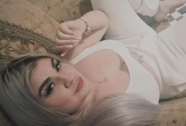 697709901: Chica busca chico en Málaga