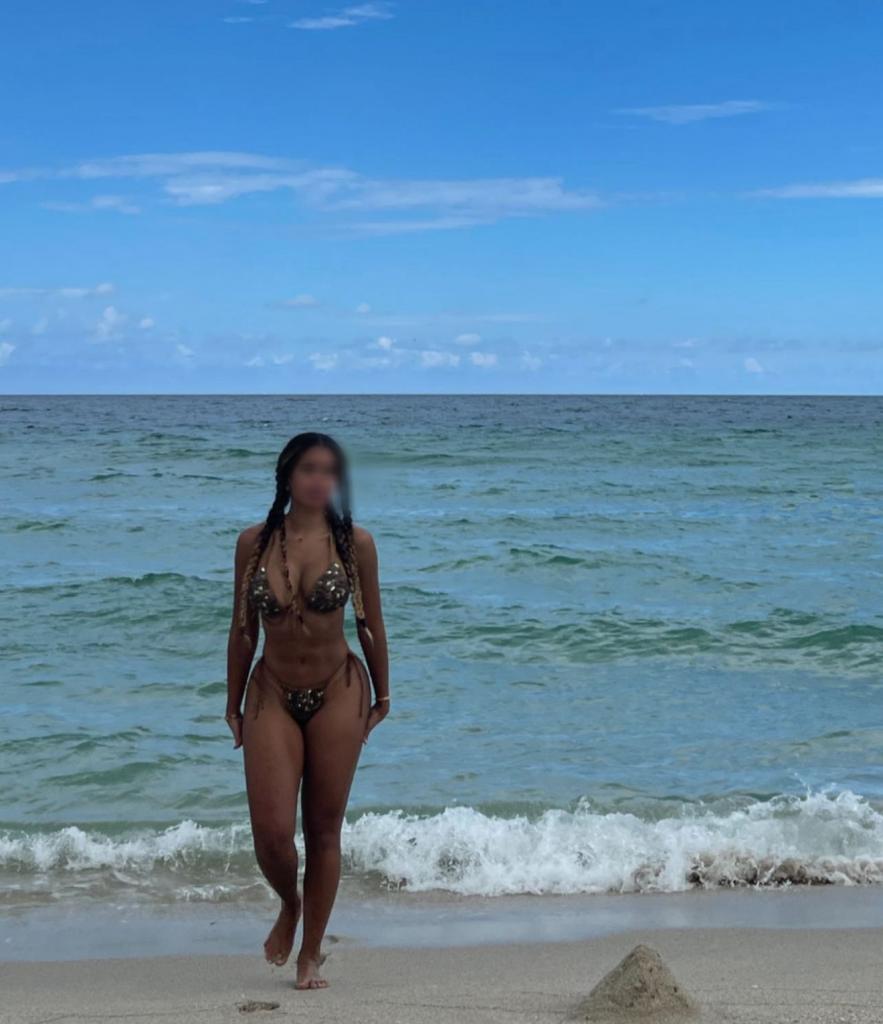 Chica busca chico en Granada: 