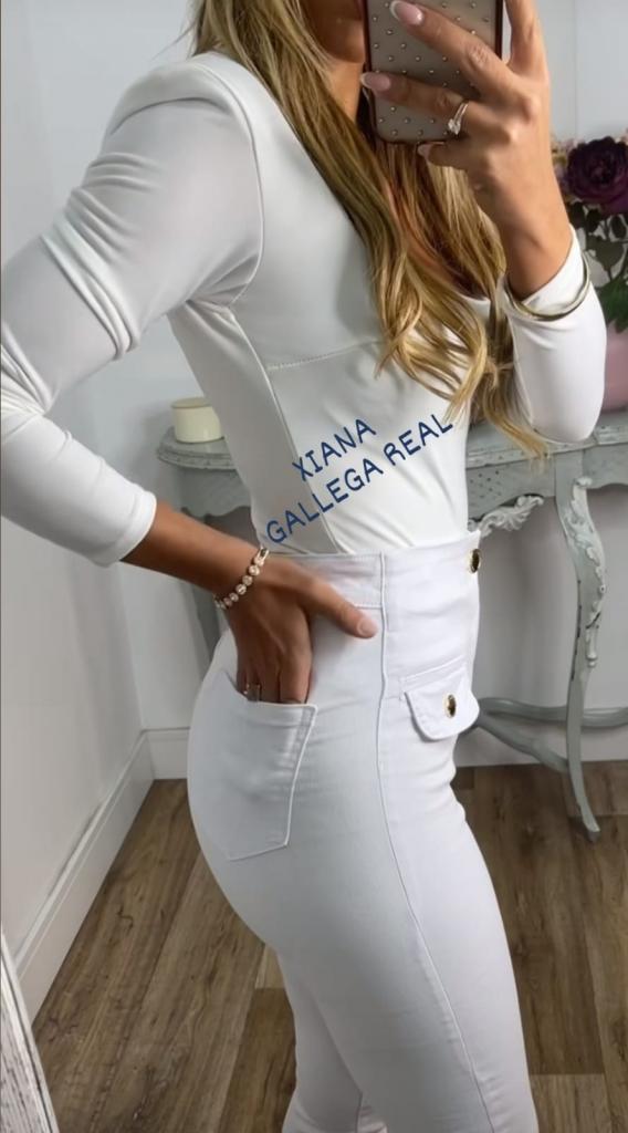 Chica busca chico en La Coruña: 