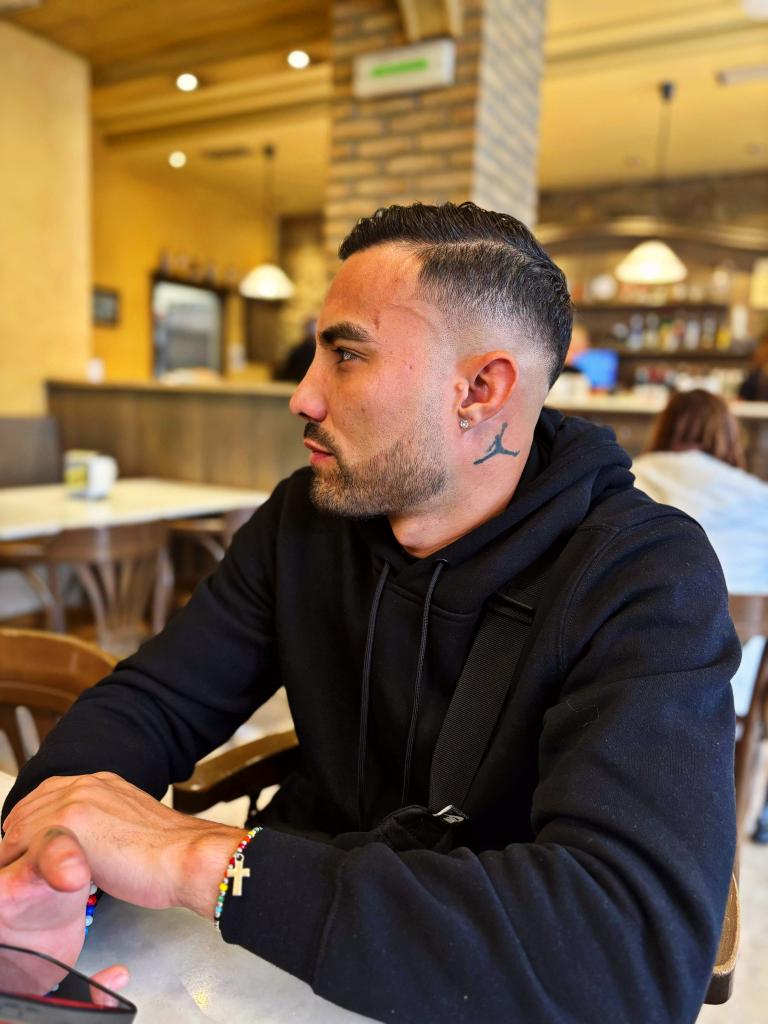 612561084: Chico busca chica en Madrid