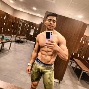 Chico busca chica en Las Palmas: 