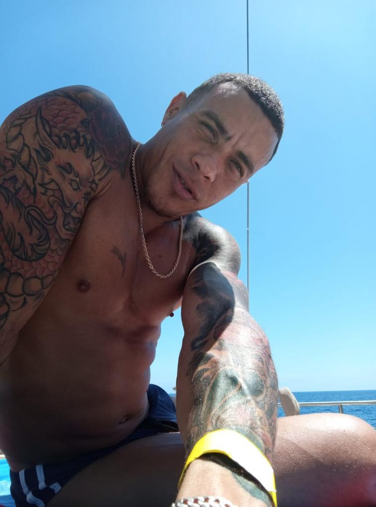 Chico busca chica en Cádiz: 