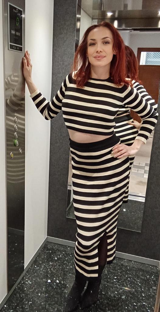 677946855: Chica busca chico en Alicante