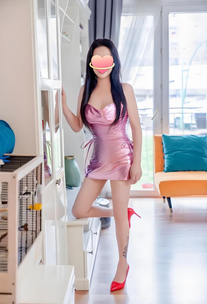 667377188: Chica busca chico en Madrid