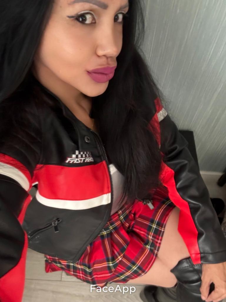 602528926: Chica busca chico en Cantabria