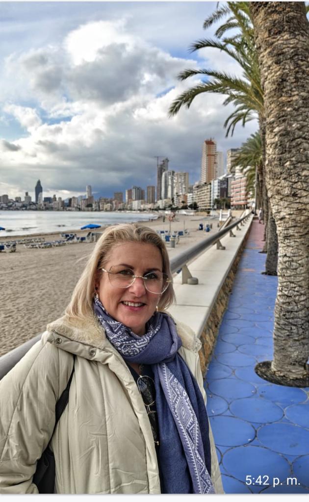 Chica busca chico en Alicante: 