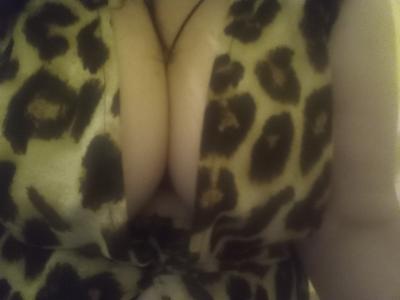 697723547: Chica busca chico en Barcelona