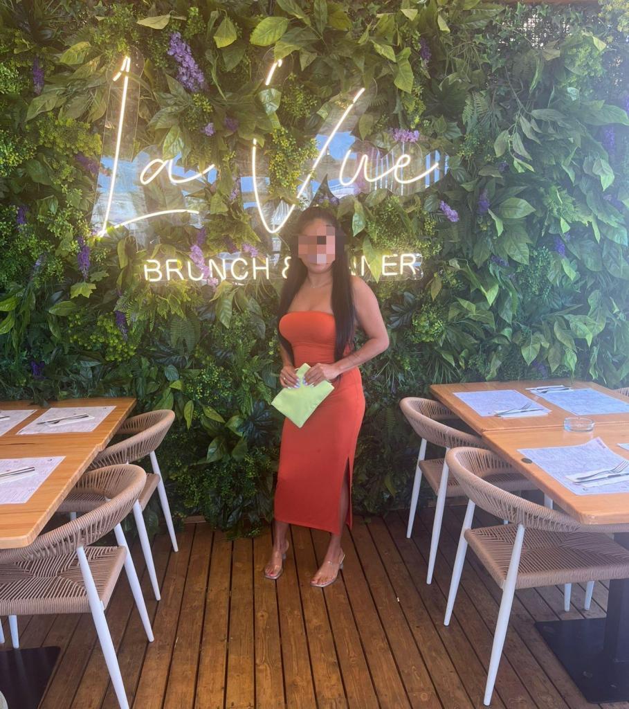 Chica busca chico en Barcelona: Chica busca chico