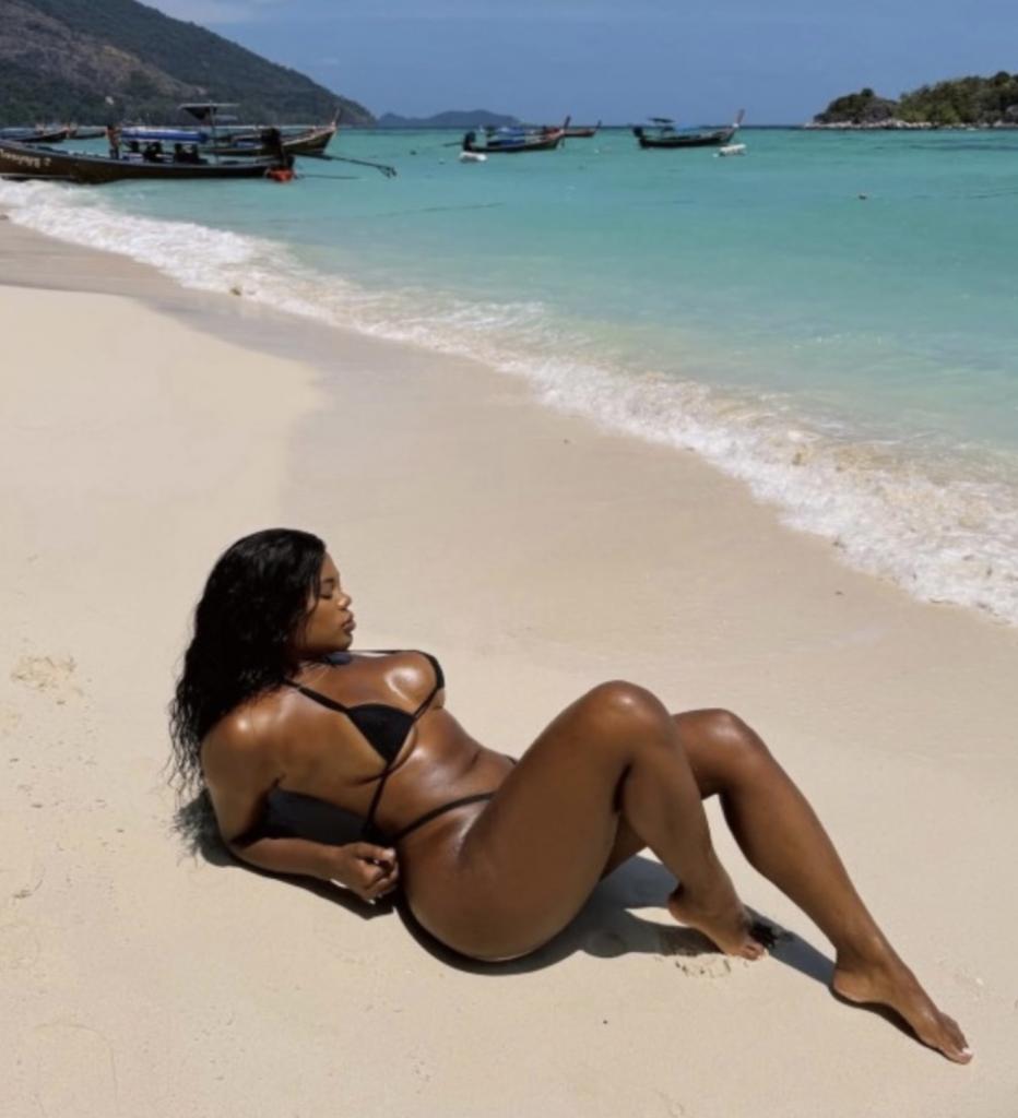 Chica busca chico en Cádiz: 