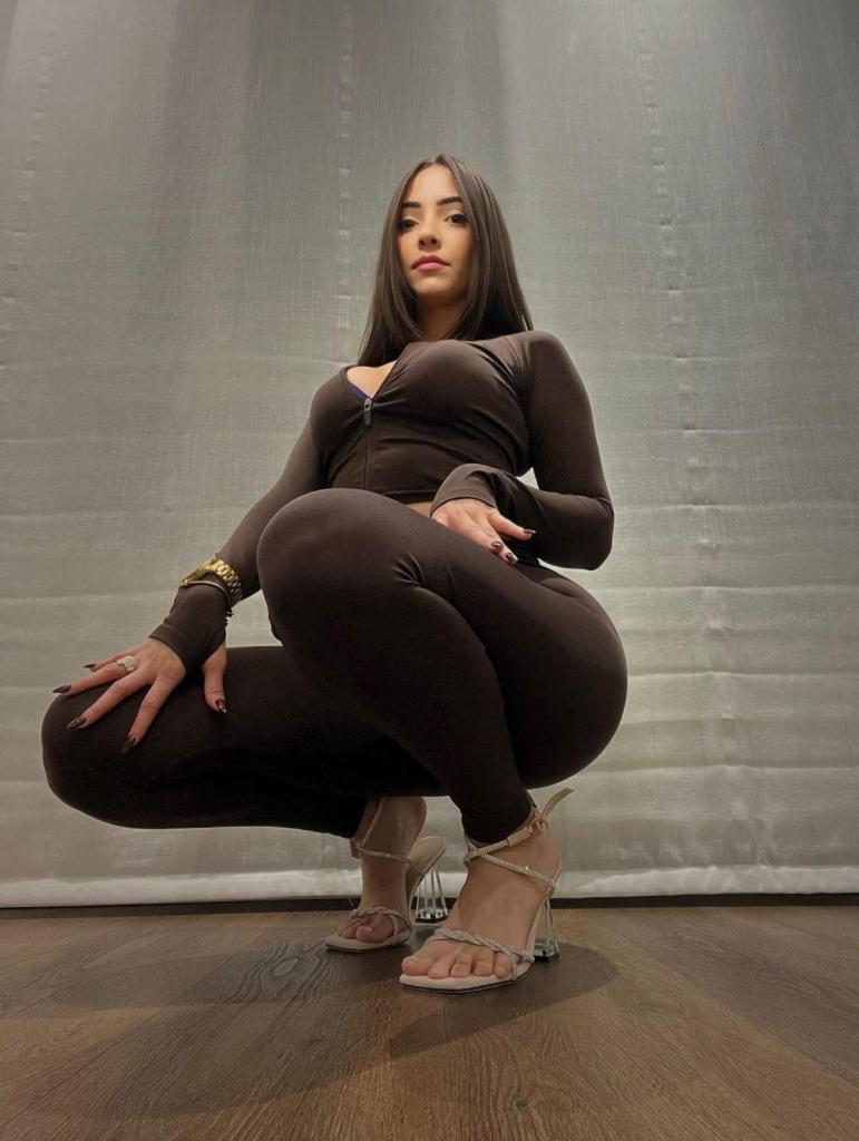 661108887: Chica busca chico en Asturias