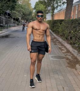 Chico busca chica en Barcelona: 