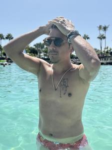 Chico busca chica en Las Palmas: 