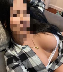 643798539: Chica busca chico en La Coruña