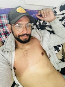 Chico busca chica en Asturias: 