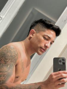 Chico busca chica en Sevilla: 