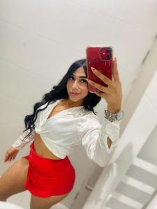 Chica busca chico en Ibiza: 