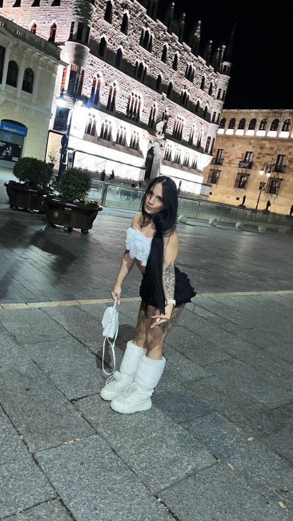 623740063: Travesti en León