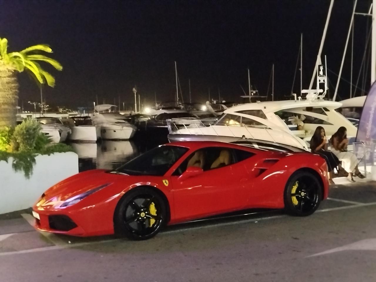 Chica busca chico en Granada: 