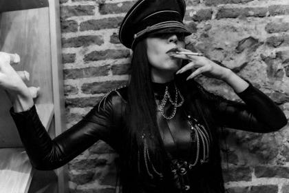 Chica busca chico en Madrid: 