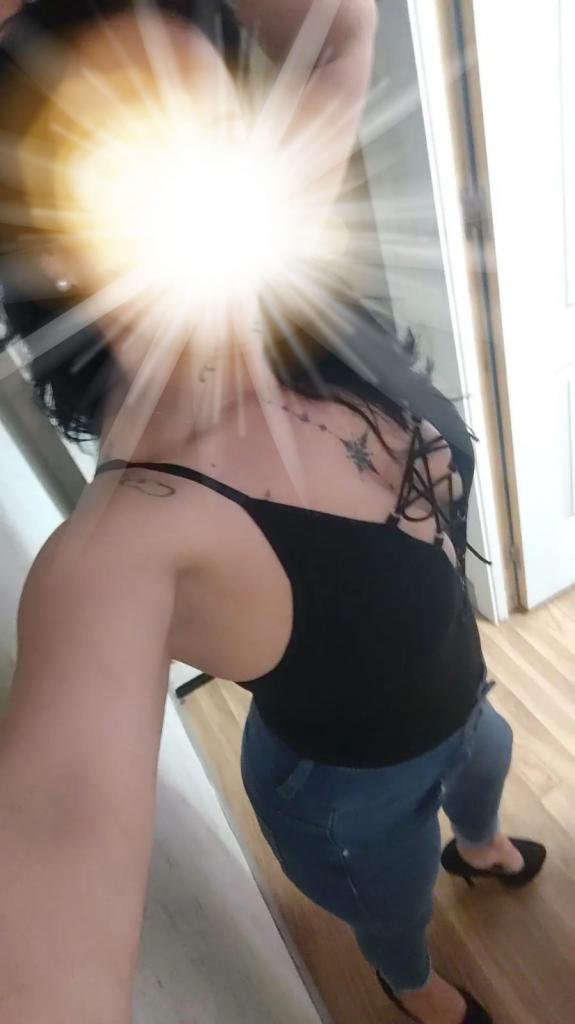 Chica busca chico en Sevilla: 