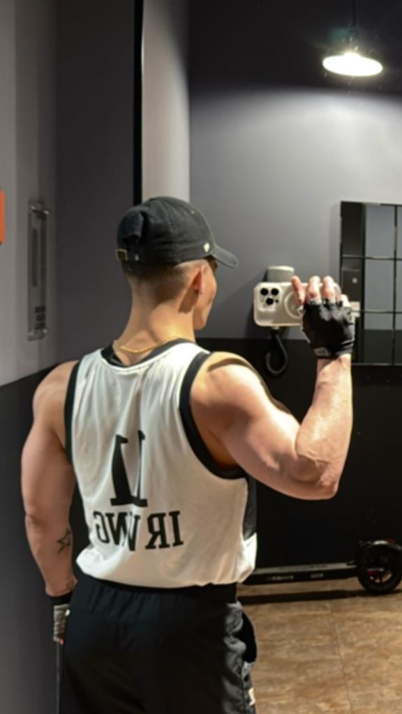 627493145: Chico busca chica en Valencia