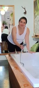 674682065: Chica busca chico en Barcelona