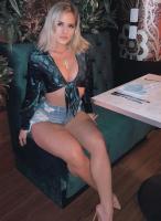 614458925: Chica busca chico en Orense