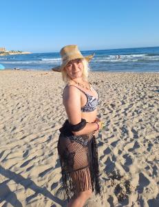 617688313: Chica busca chico en Tarragona