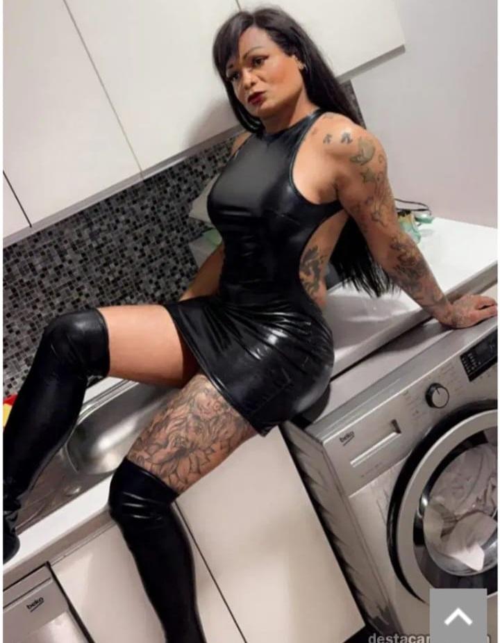 641615494: Travesti en León