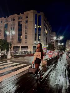 687304703: Transexual en León