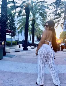 611335563: Chica busca chico en Barcelona