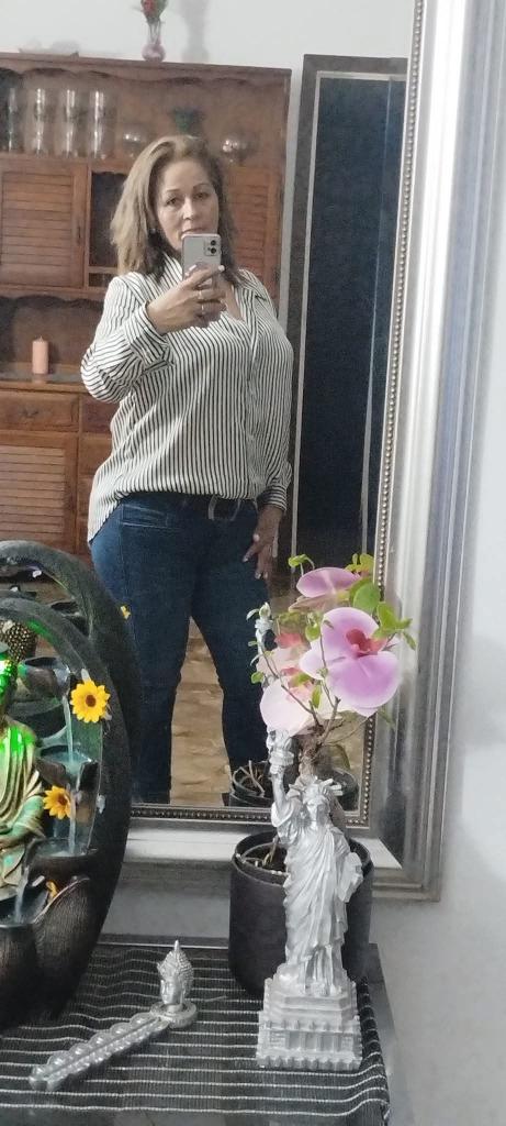 613807725: Chica busca chico en Barcelona