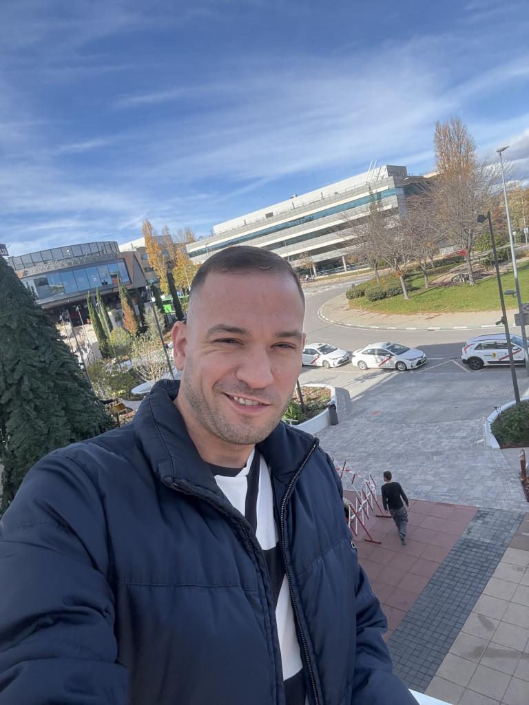 Chico busca chica en Madrid: 