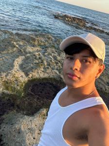 678721764: Chico busca chica en Cantabria