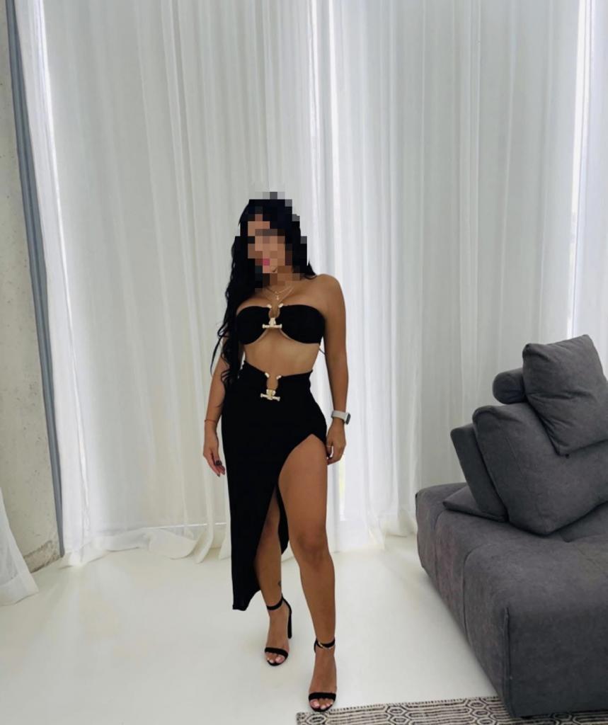 Chica busca chico en Sevilla: 