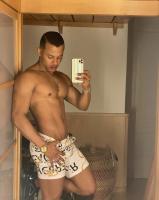 674966448: Chico busca chica en La Coruña