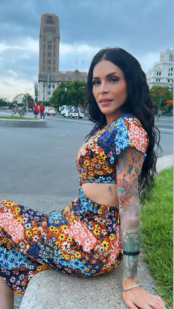 633476610: Transexual en Las Palmas