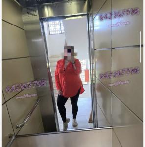 Chica busca chico en Sevilla: 