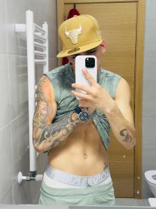 Chico busca chica en Madrid: 